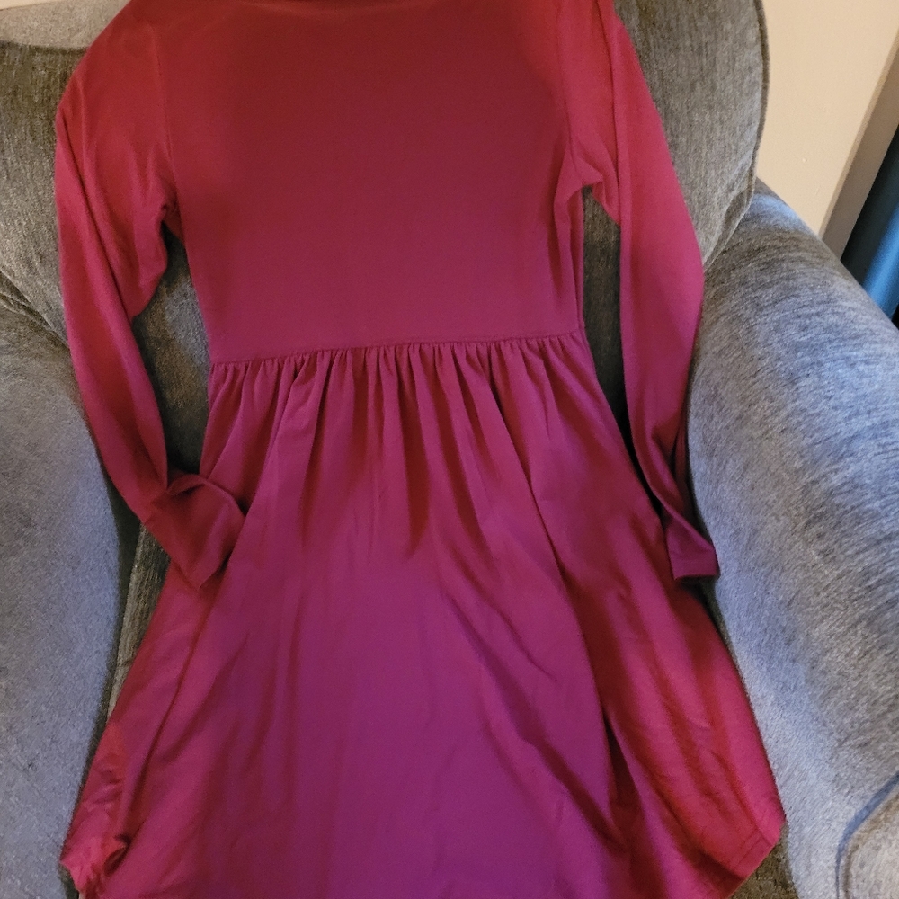 Longyuan Dress with side pkts, Size M, Redish Wine. - Picture 3 of 8